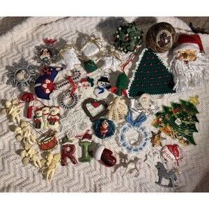 Lot of  Vintage Small  Christmas Tree Holiday Ornaments mix lot
